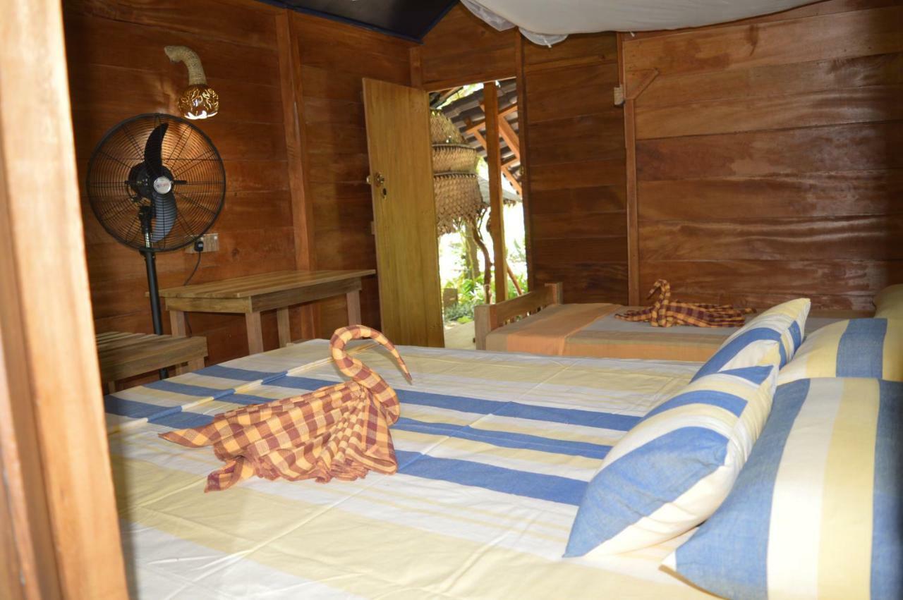 Villa Kumbuk Tree House Tissamaharama Exterior foto